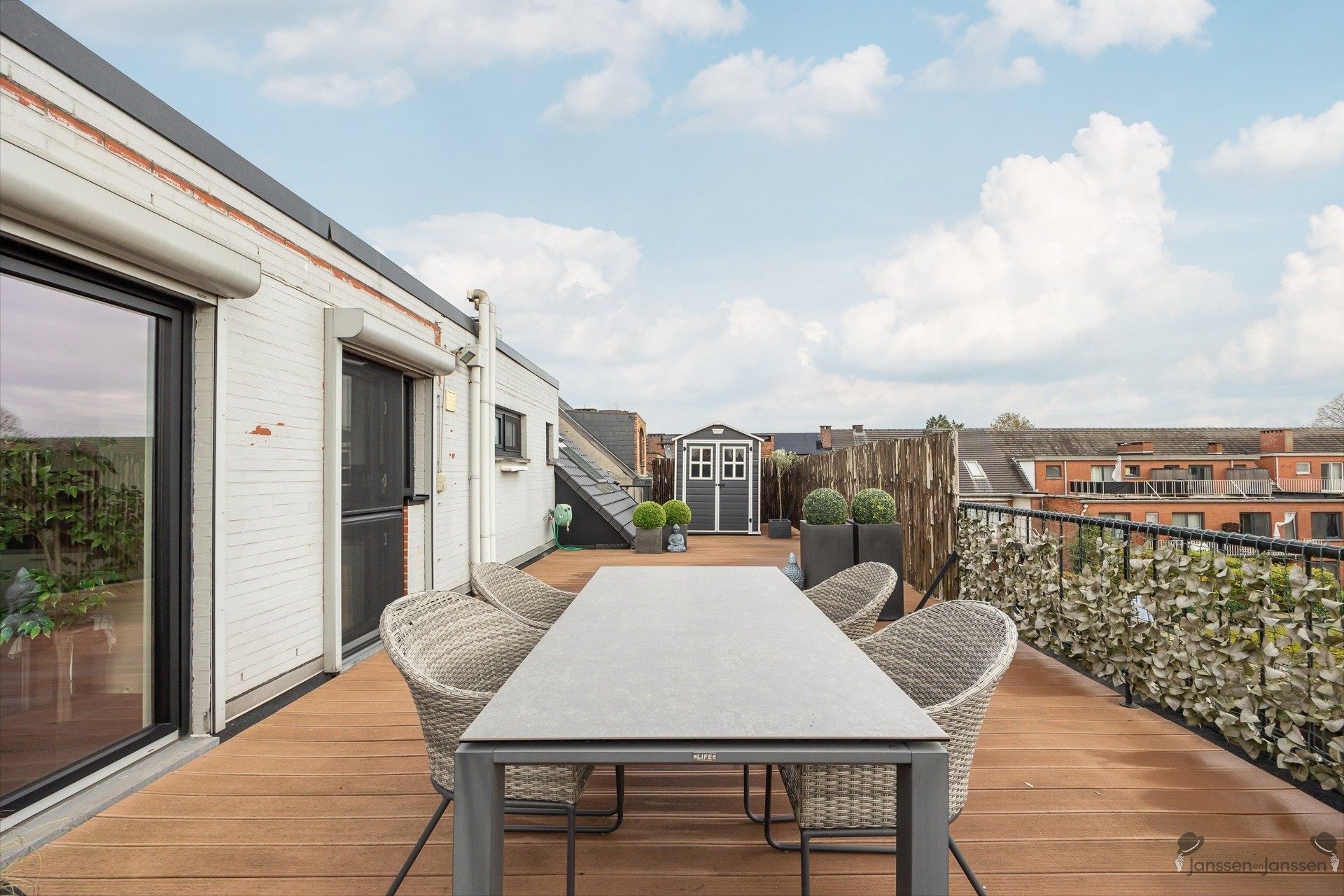 Modern, stijlvol dakappartement met riant terras en panoramisch uitzicht foto 26