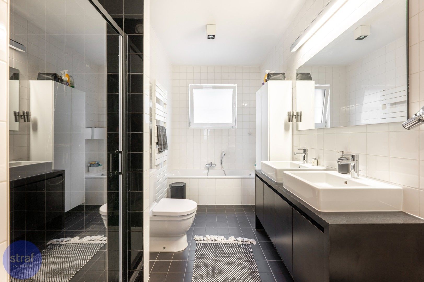 Moderne woning met leuke tuin op Regatta foto 10