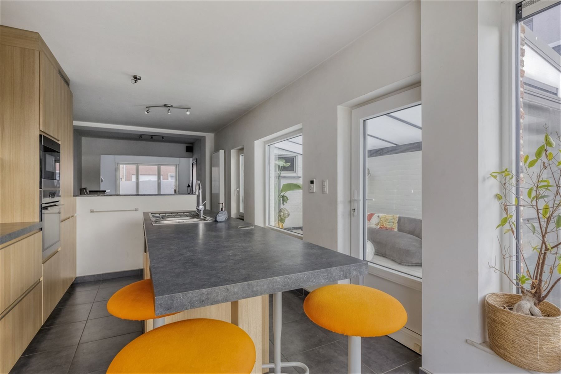 Instapklare gezinswoning met 3 slaapkamers foto 8