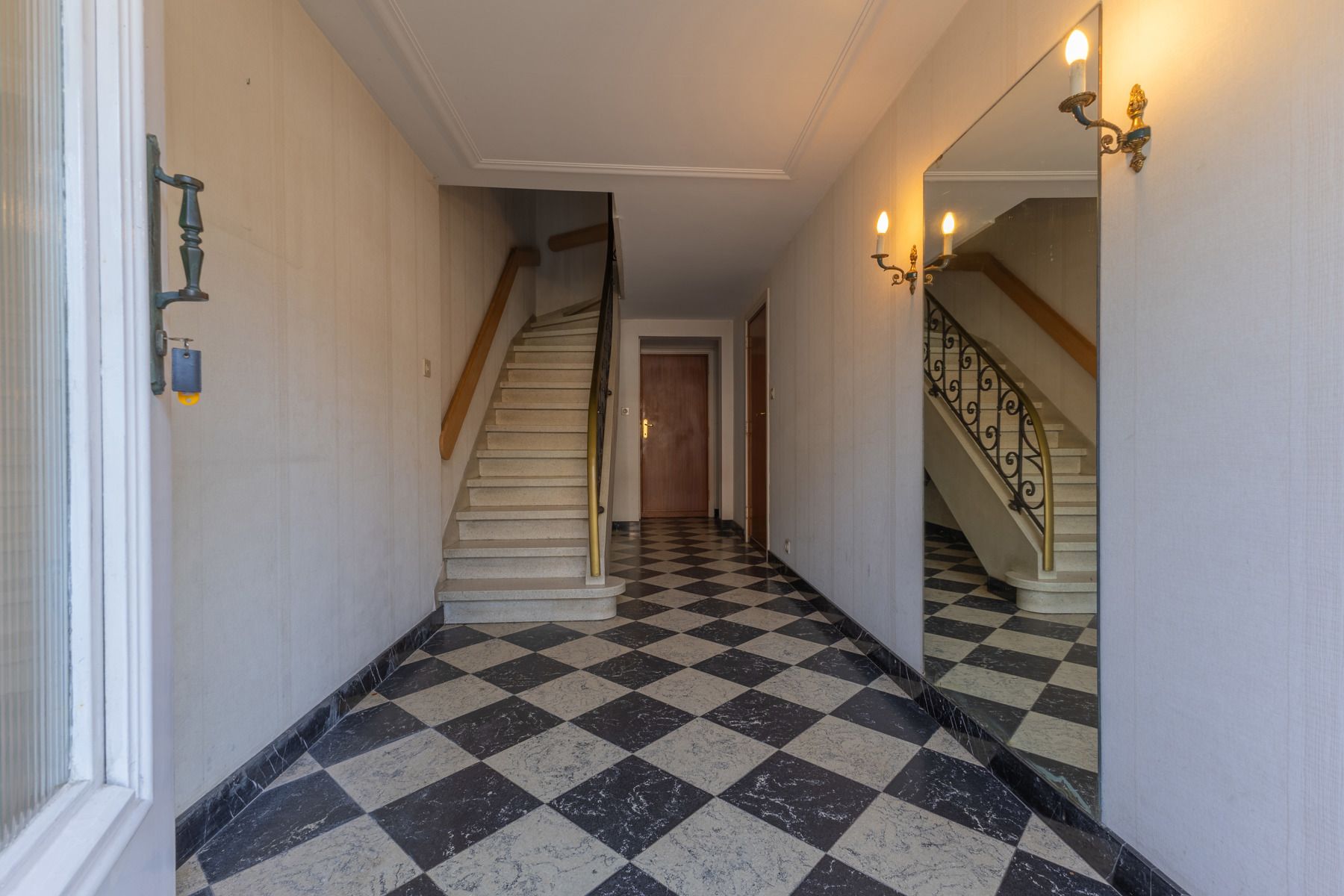 Gunstig gelegen woning met 3 slaapkamers foto 5