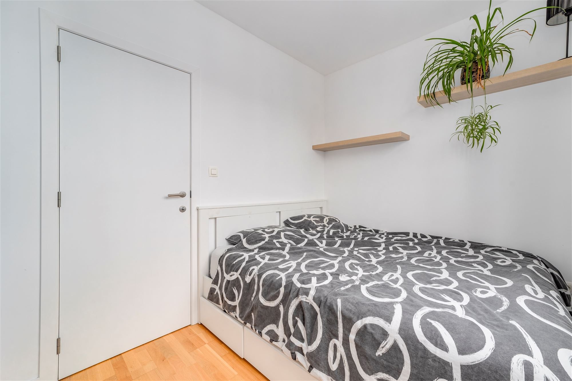 Zeer mooi 2-slaapkamer appartement in een rustige straat foto 17