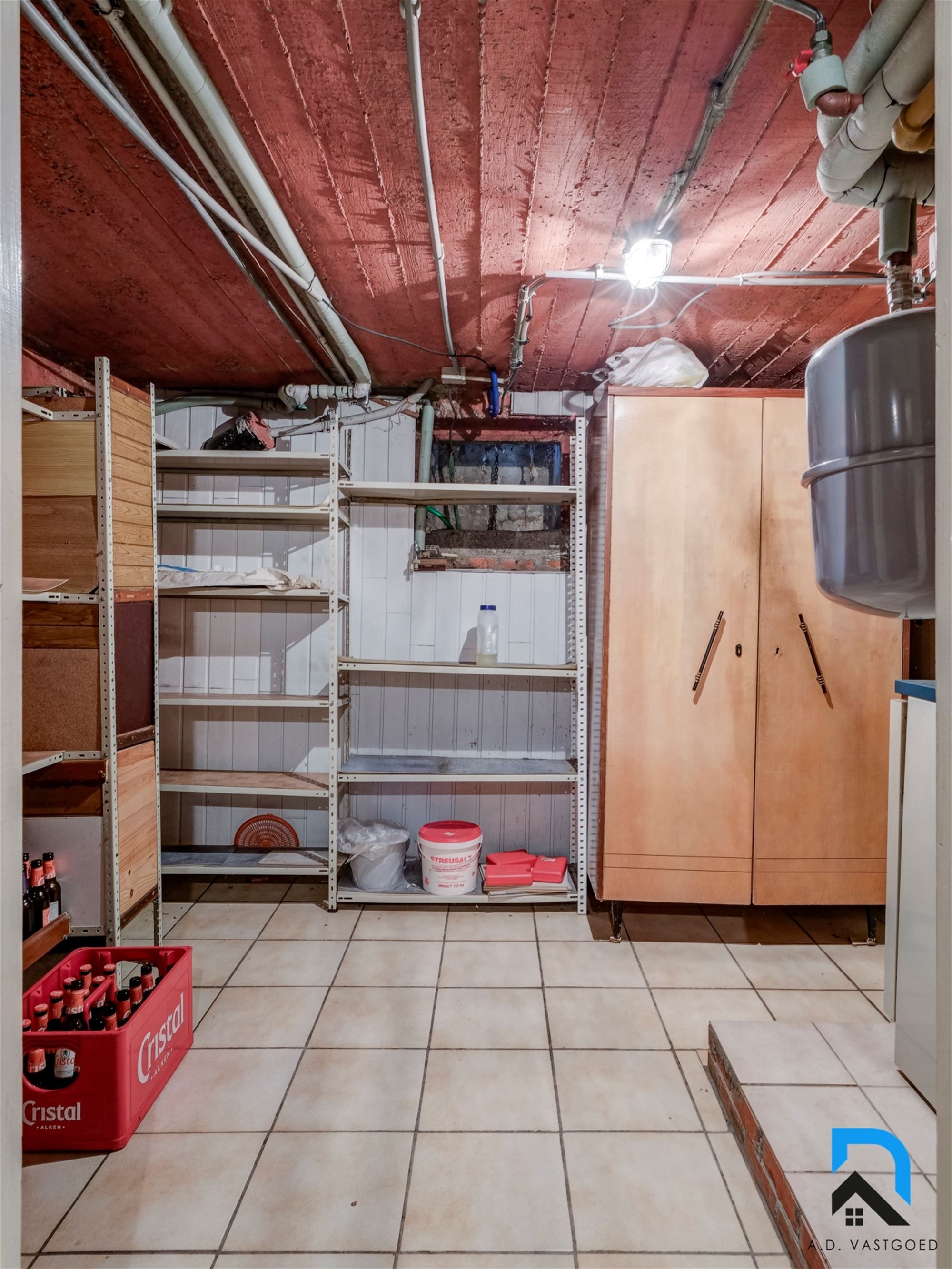 Halfopen bebouwing met tuin nabij het centrum van Genk foto 21