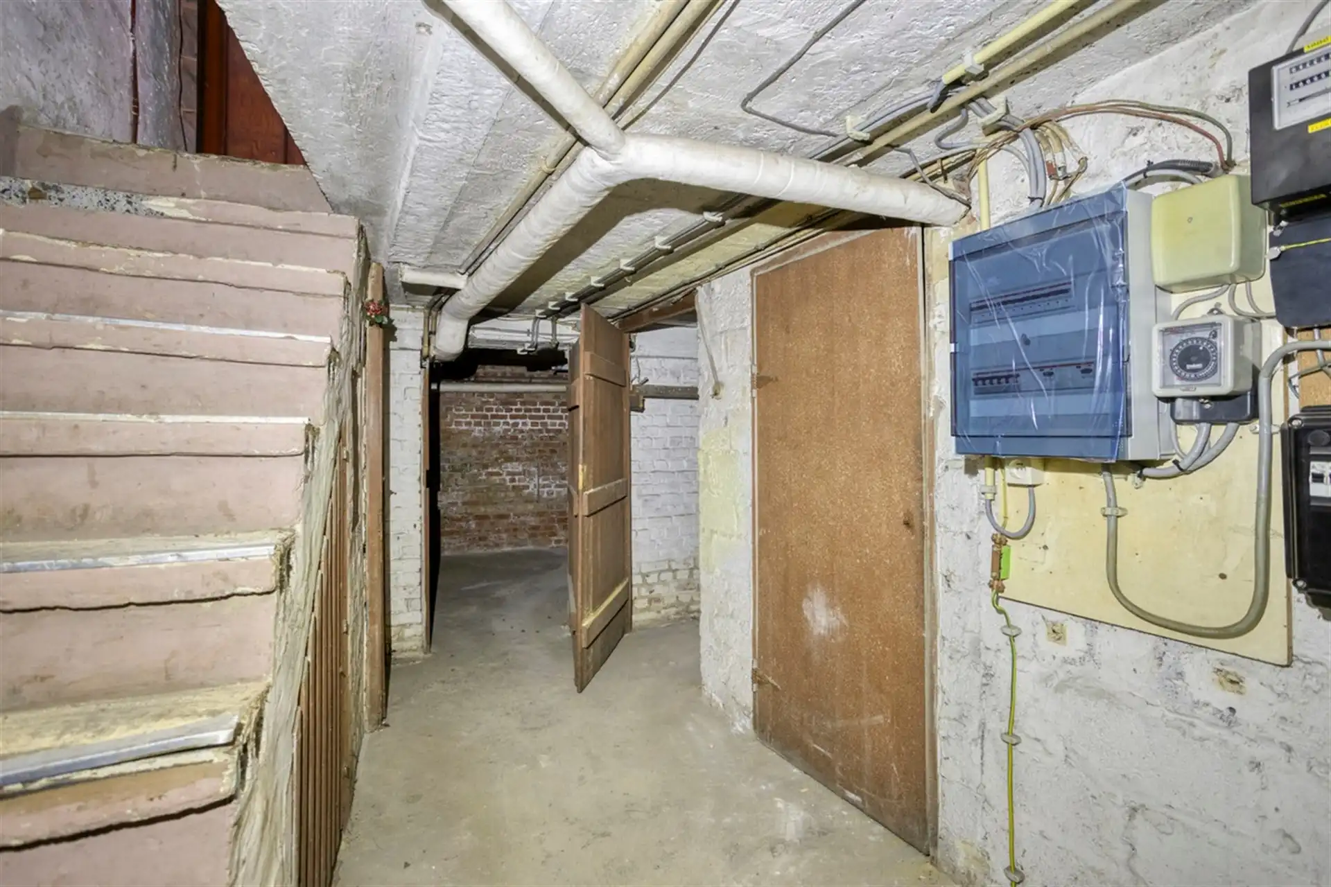 Charmant woning met veel potentieel. foto 24