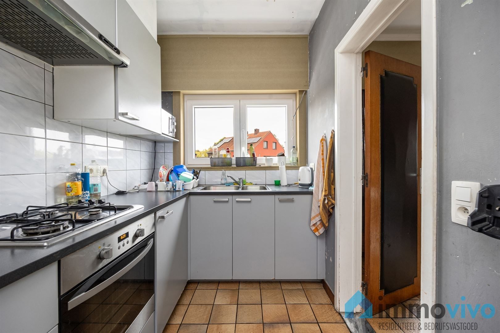 Half open woning met drie slaapkamers en tuin foto 7