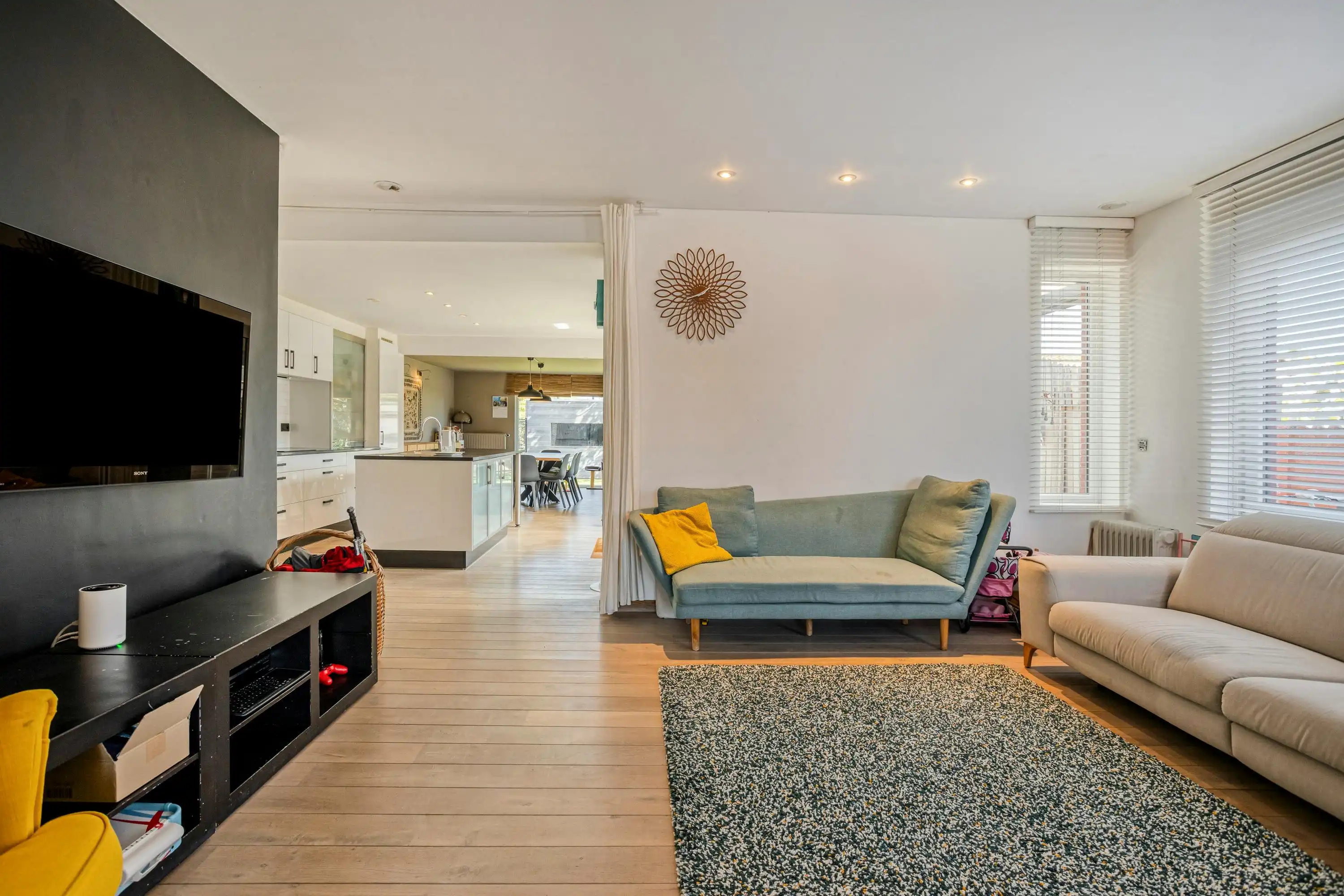 Instapklaar huis met 4 kamers te koop in centrum Desselgem foto 5