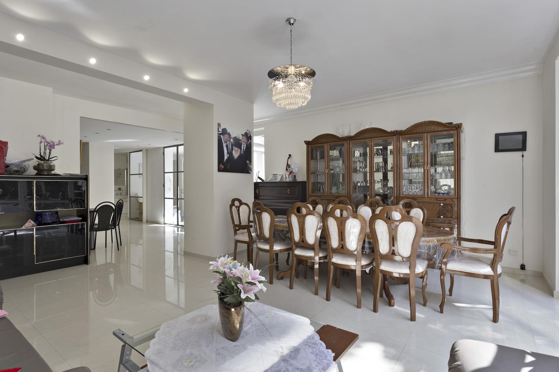 ANTWERPEN-BERCHEM - Ruim 2 slaapkamer appartement  foto 3