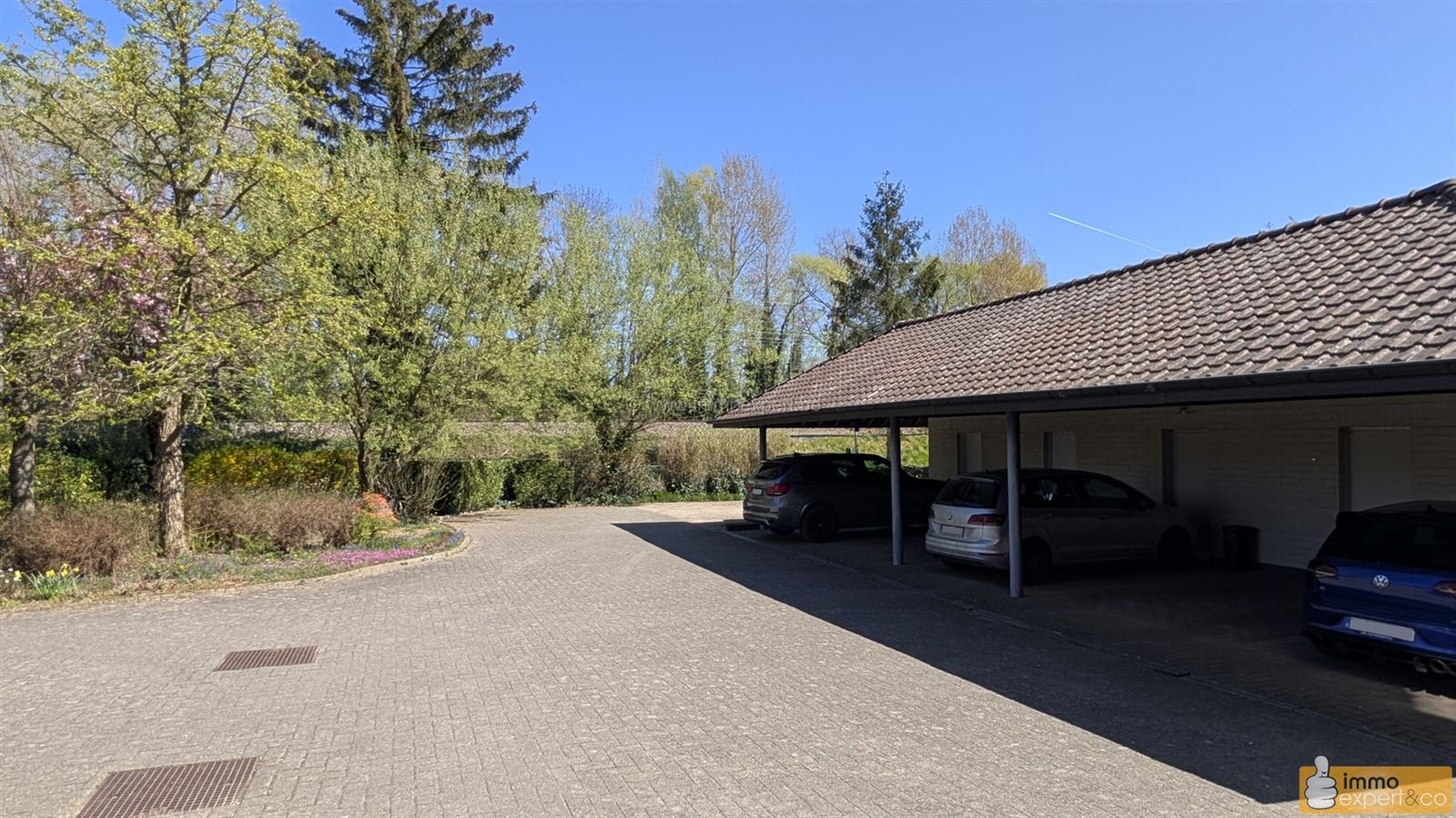 TERNAT: Appartement met 2 slpks en staanplaats foto 3