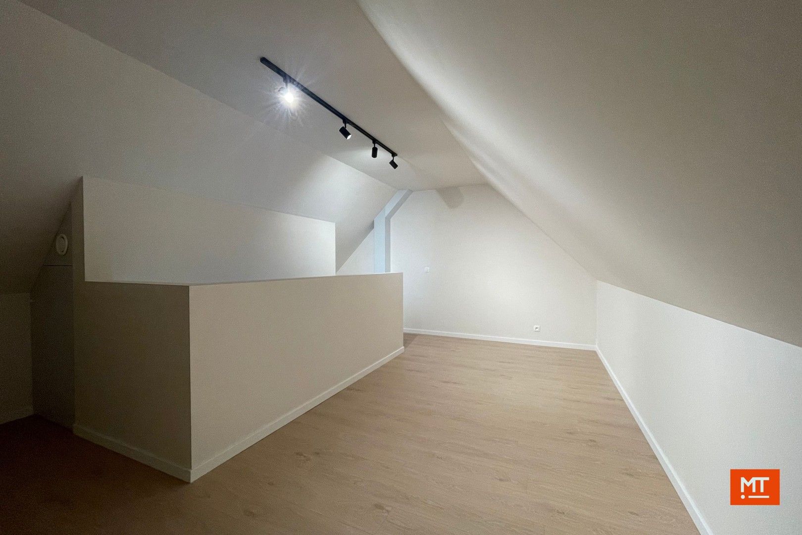 Nieuwbouwappartement te huur met 2 slaapkamers en garage foto 6