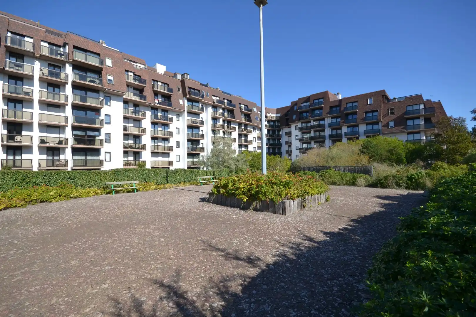 Zonnige studio met vrij uitzicht  en op  enkele stappen van de zee. foto 9