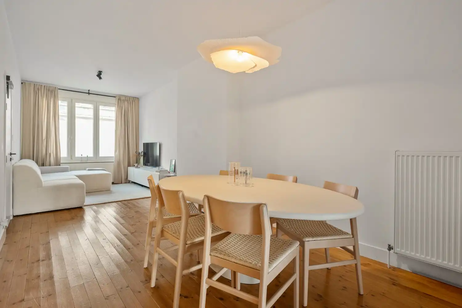 Charmant gelijkvloers appartement met 1 slpkr en stadstuin foto {{pictureIndex}}