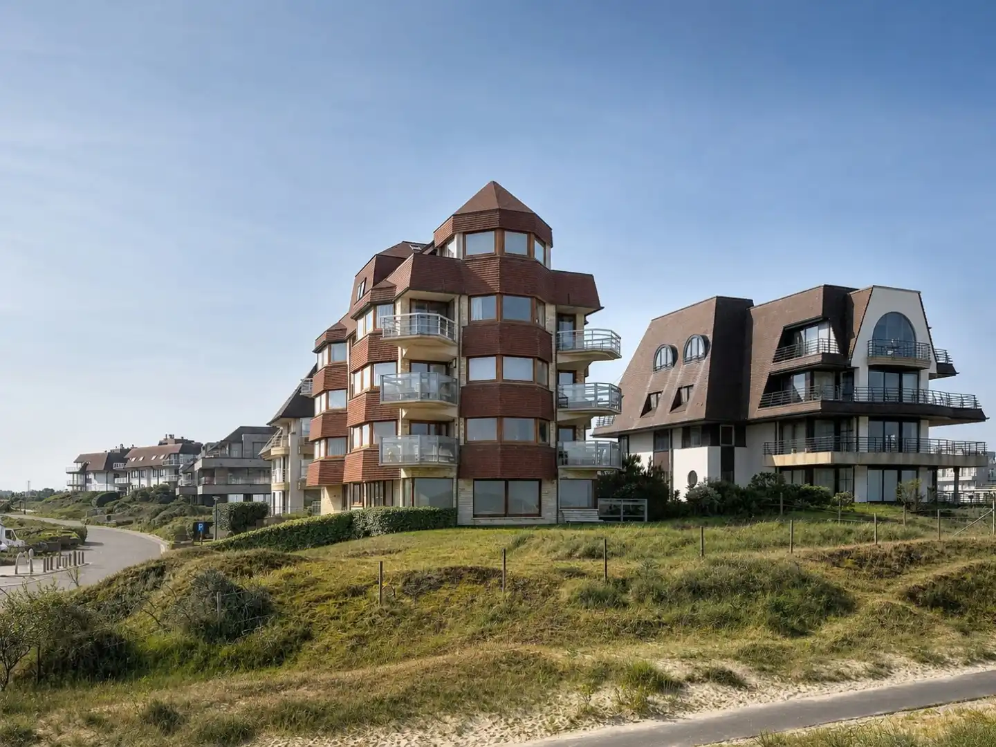 Unieke penthouse met vier terrassen en frontaal zeezicht te Sint-André (Oostduinkerke) foto 19