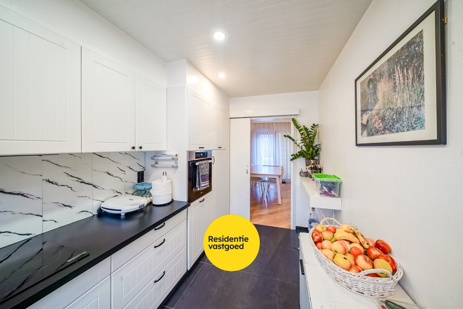 Ruime, energiezuinige gezinswoning met 6 slaapkamers en zonnige tuin in Oostende foto 9