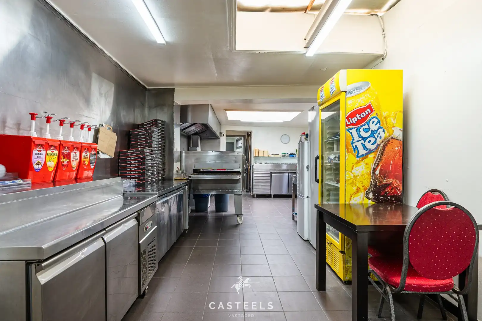 Handelshuis met woonst en uitbreidingsmogelijkheden foto 8