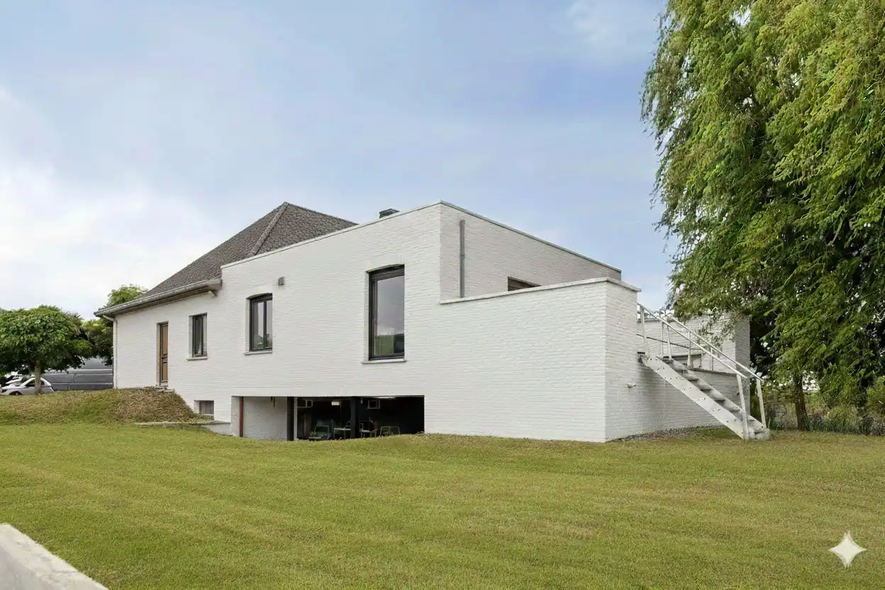 alfopen bebouwing met 3 slaapkamers op een ruim perceel in Gits! foto 14