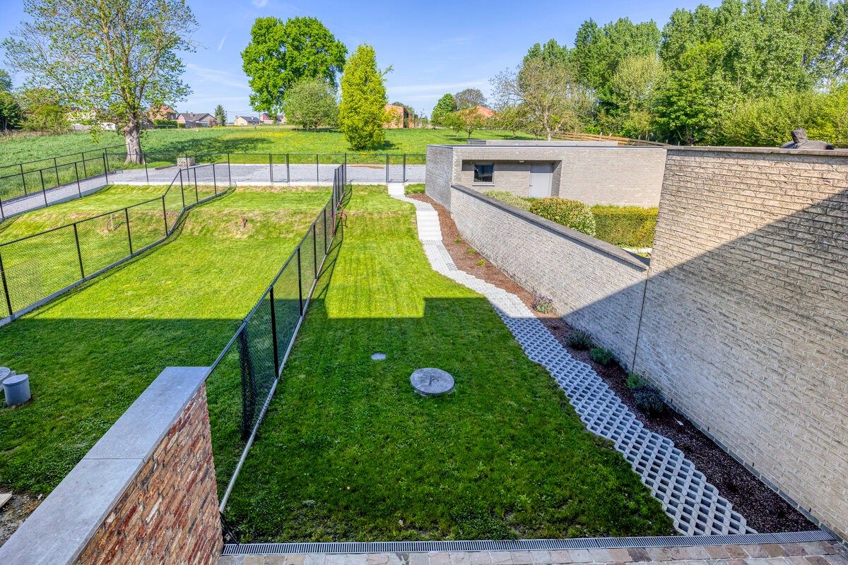 Ruime en energiezuinige nieuwbouwwoning op toplocatie in Tongeren foto 15