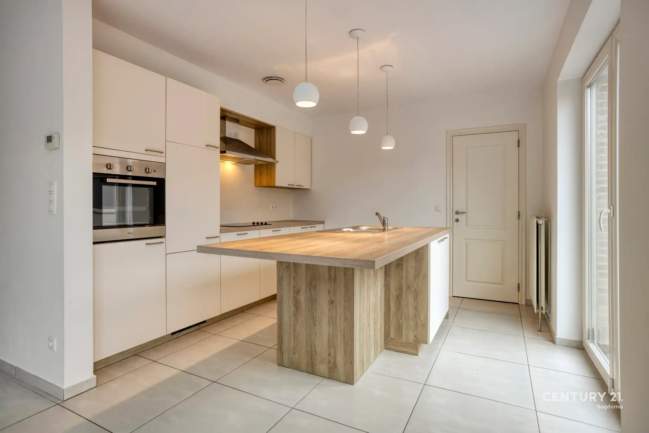 Gunstig gelegen ééngezinswoning met 4 slaapkamers foto 6
