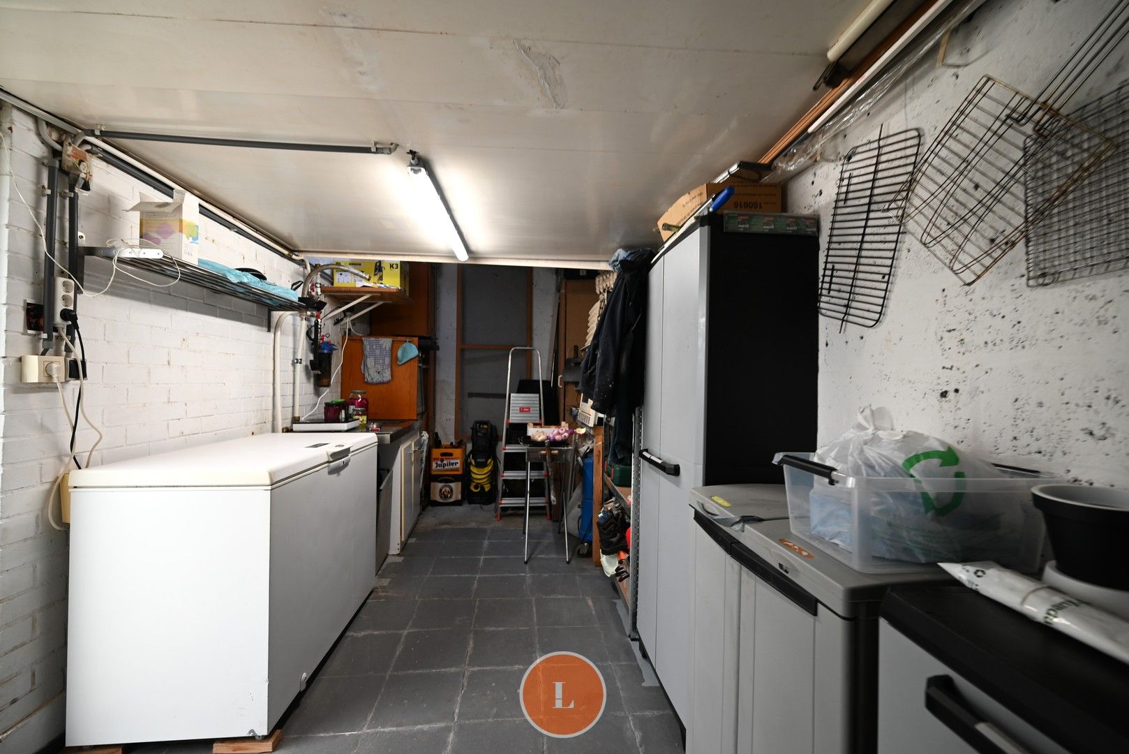 Instapklare woning met 4 slaapkamers en garage! foto 17