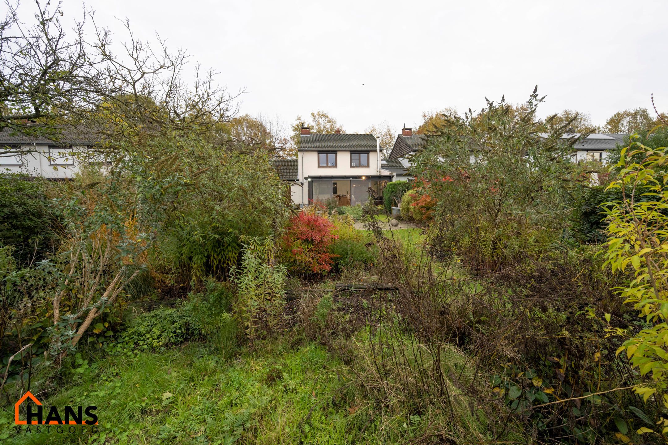 Te renoveren half open bebouwing. foto 5