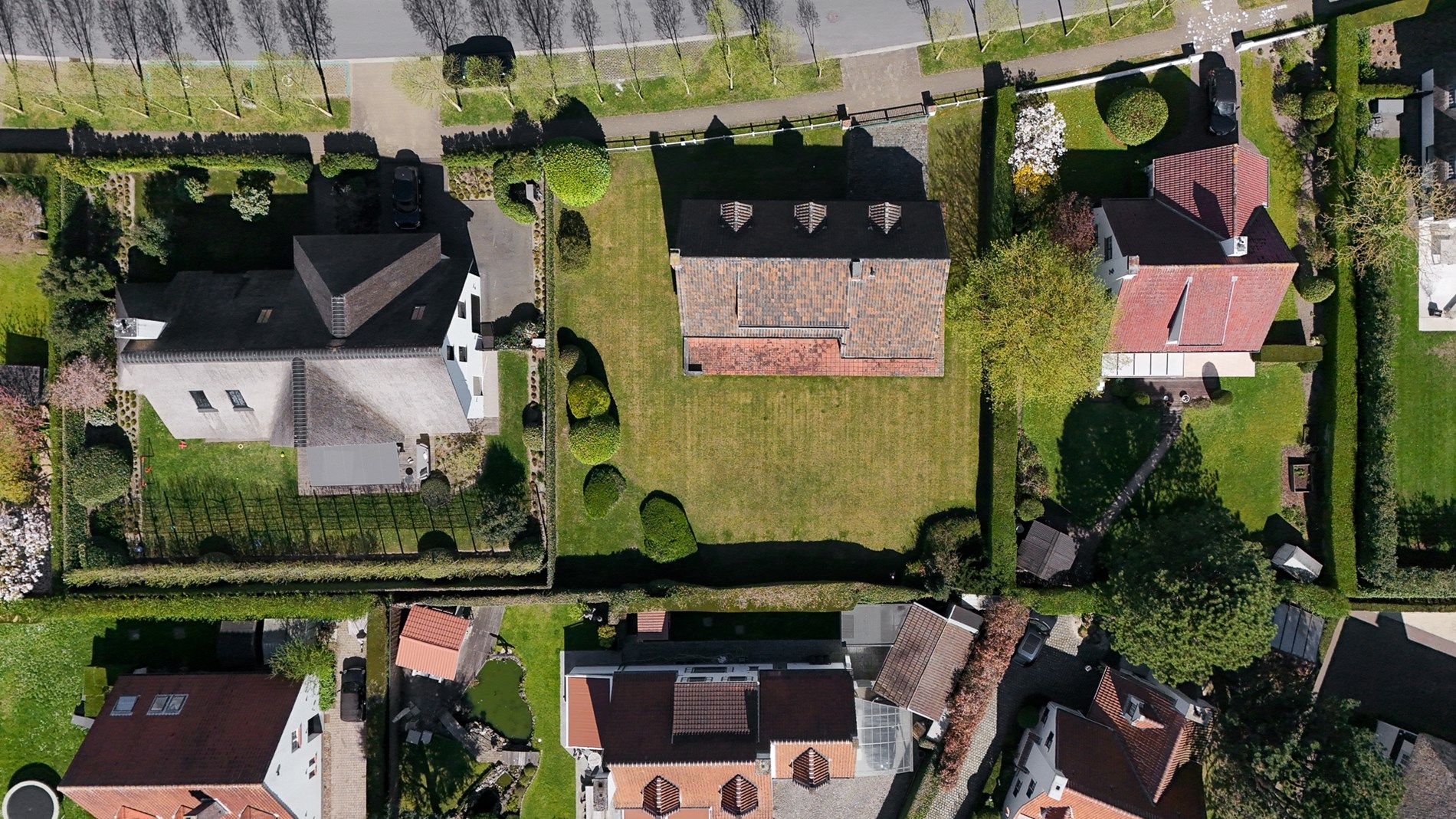 Villa gelegen vlakbij de banen van de "Royal Zoute Golf Club" & op korte afstand van de Magere Schorre foto 5