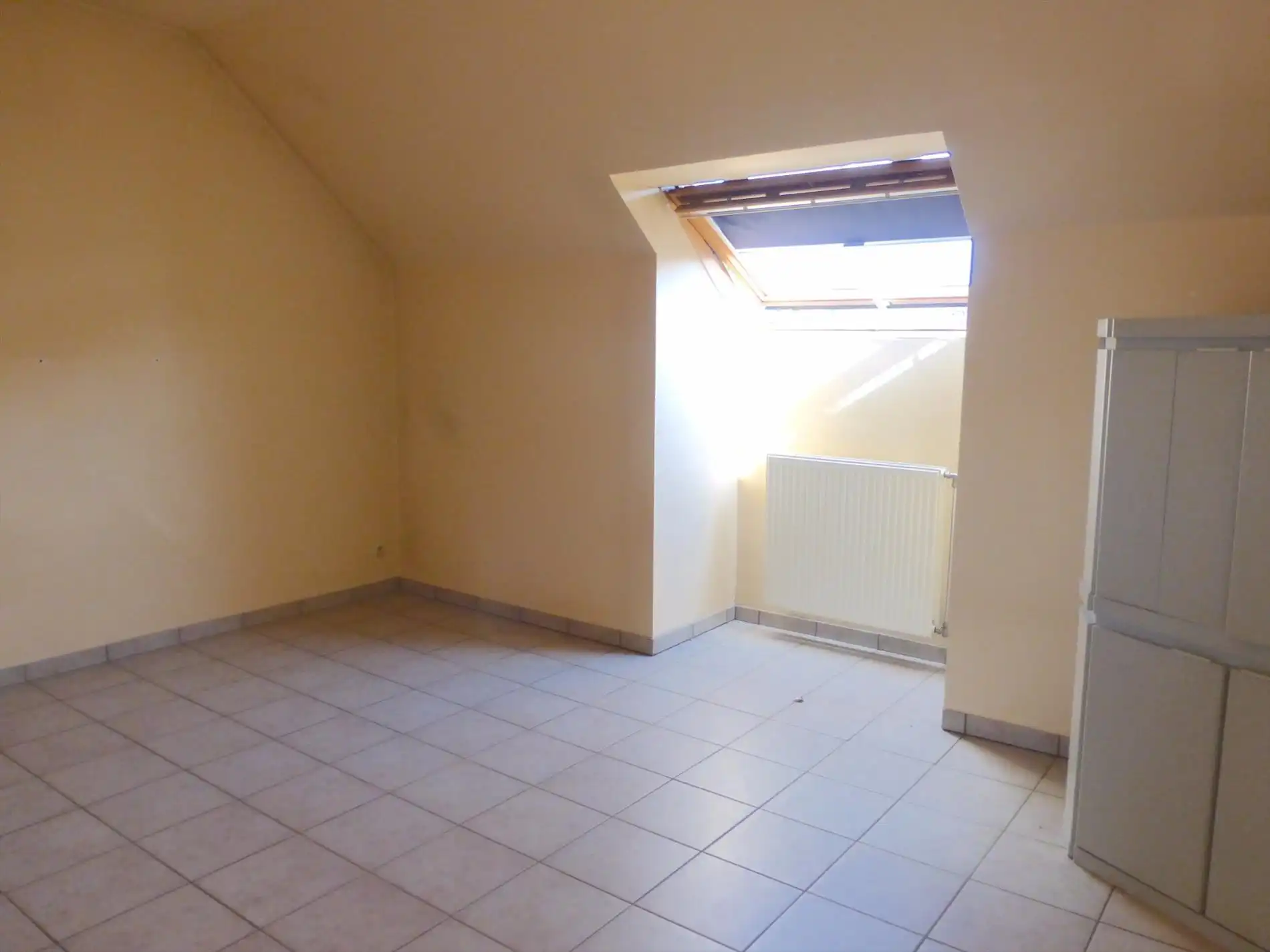 Ruim duplexappartement met 2 slaapkamers! foto 7