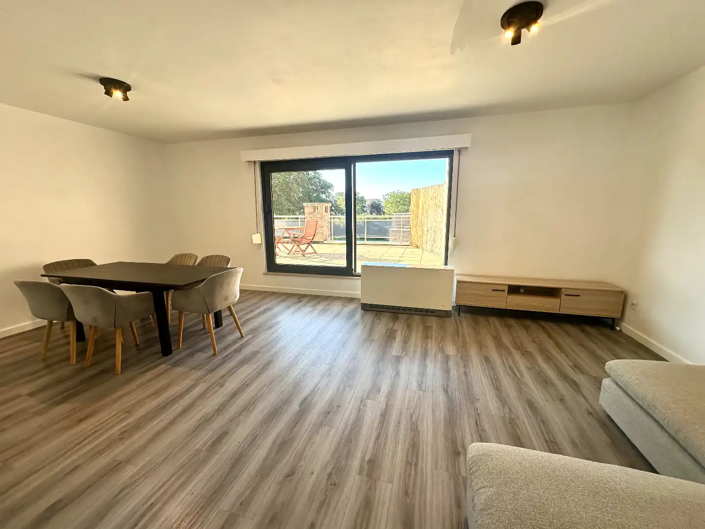 Gemeubeld appartement in de Banneuxwijk te Hasselt foto 4