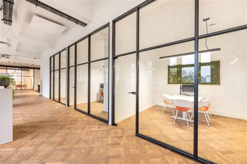 Instapklaar kantoor te huur op unieke locatie - 579m² foto 17
