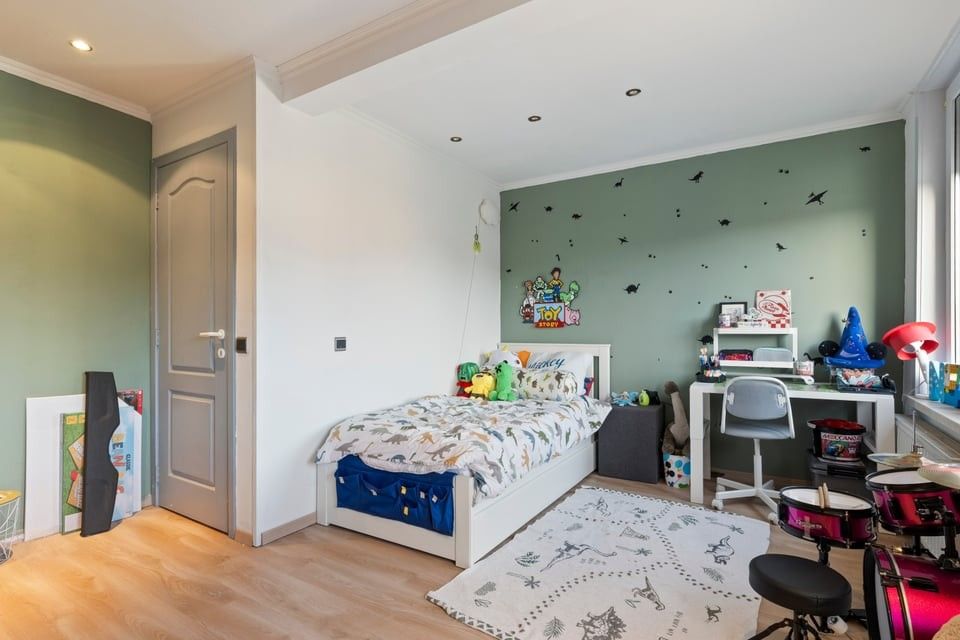 KNUSSE GEZINSWONING MET GARAGE EN ZONNEPANELEN IN SINT-TRUIDEN foto 19