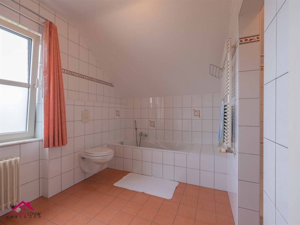 Zeer goed onderhouden gezinswoning foto 32