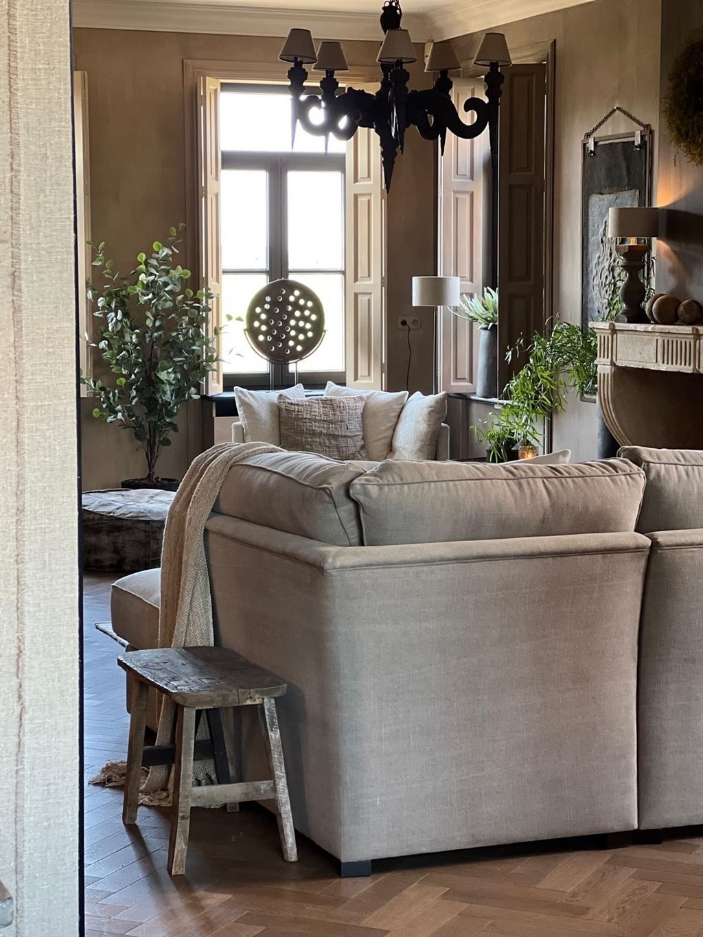 Landelijke villawoning met multifunctioneel aangrenzend gebouw foto 11