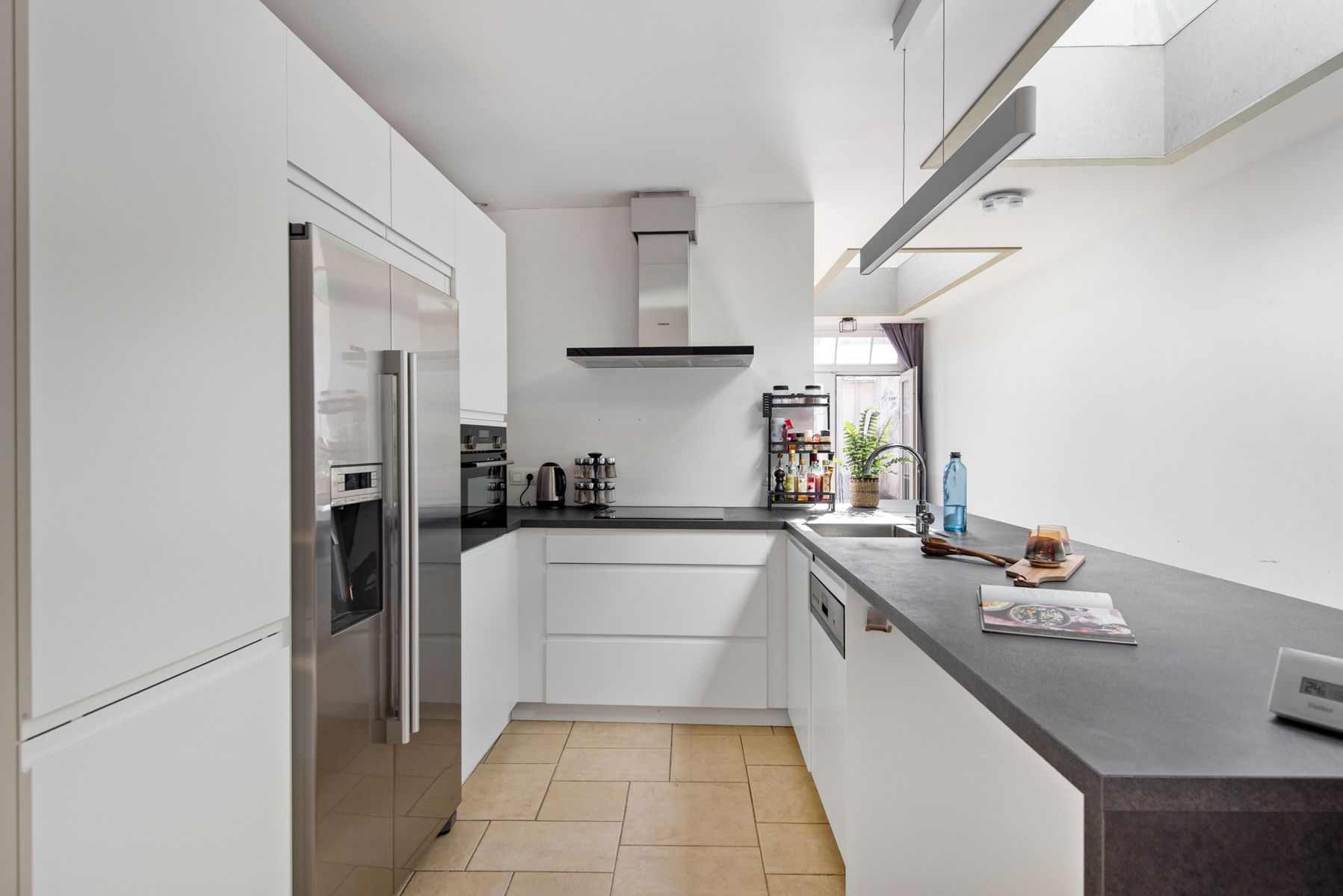 Instapklare (start)woning in centrum Niel foto 4