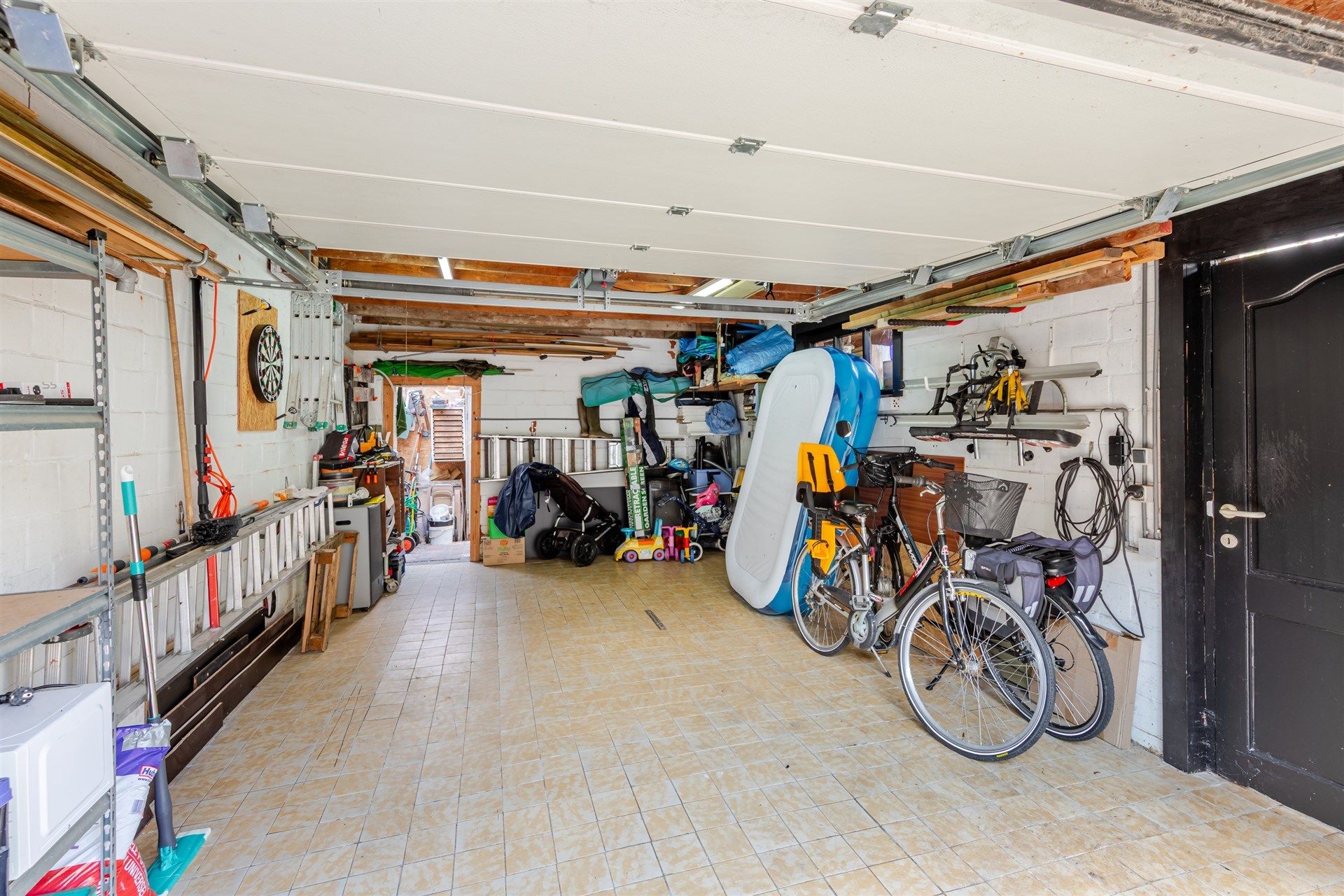 Gunstig gelegen woning met tuin, garage en 3 slks foto 27