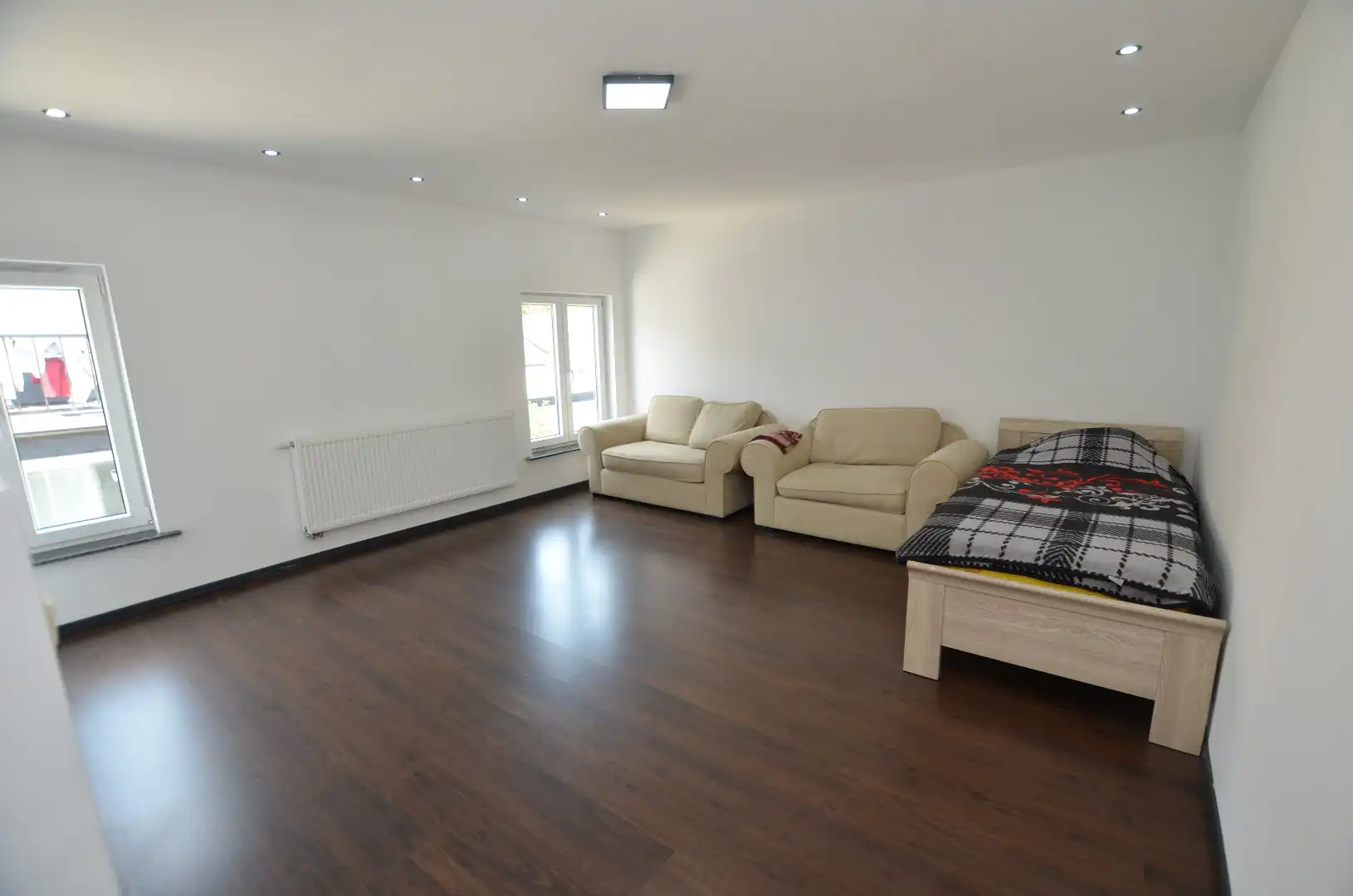 Mooi gelegen gerenoveerde half-open bebouwing (Kangoeroewoning) foto 23