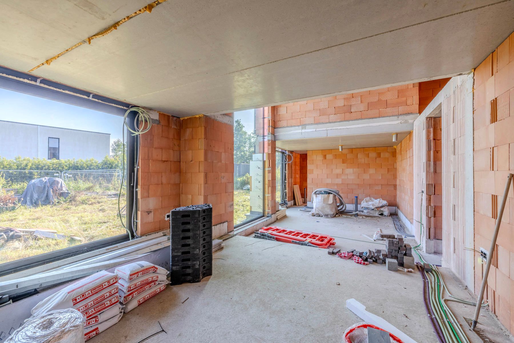 Prachtige moderne nieuwbouw villa met o.a. 4 slpk en kantoor foto 22