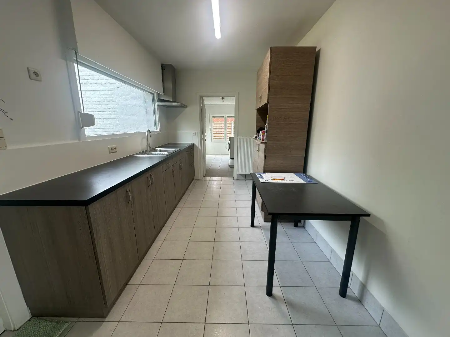 Gezellige gerenoveerde woning met 3 slpk, carport en tuintje, rustige ligging te Torhout foto 7