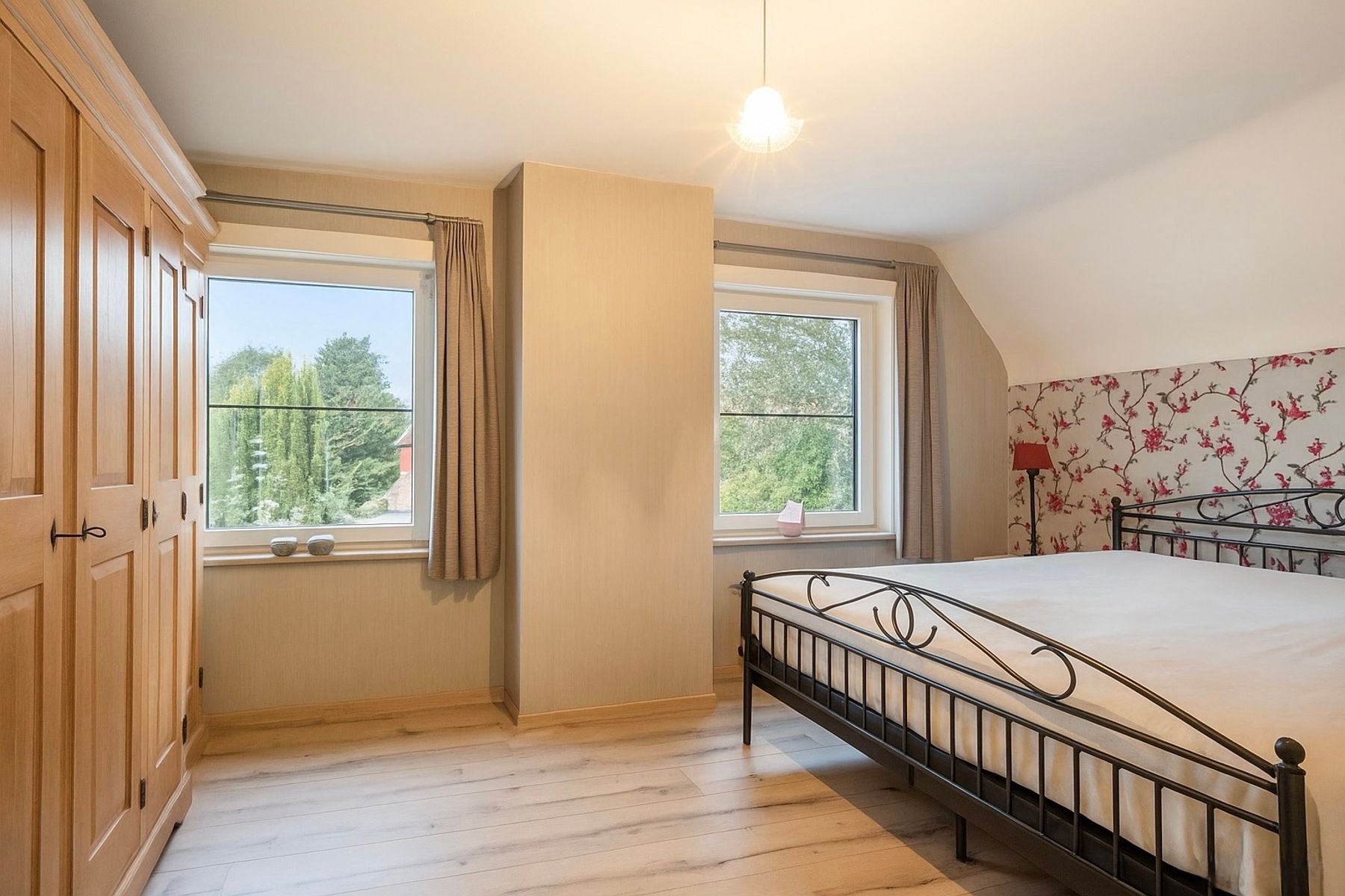 Instapklare woning in rustige woonwijk te Loppem! foto 8
