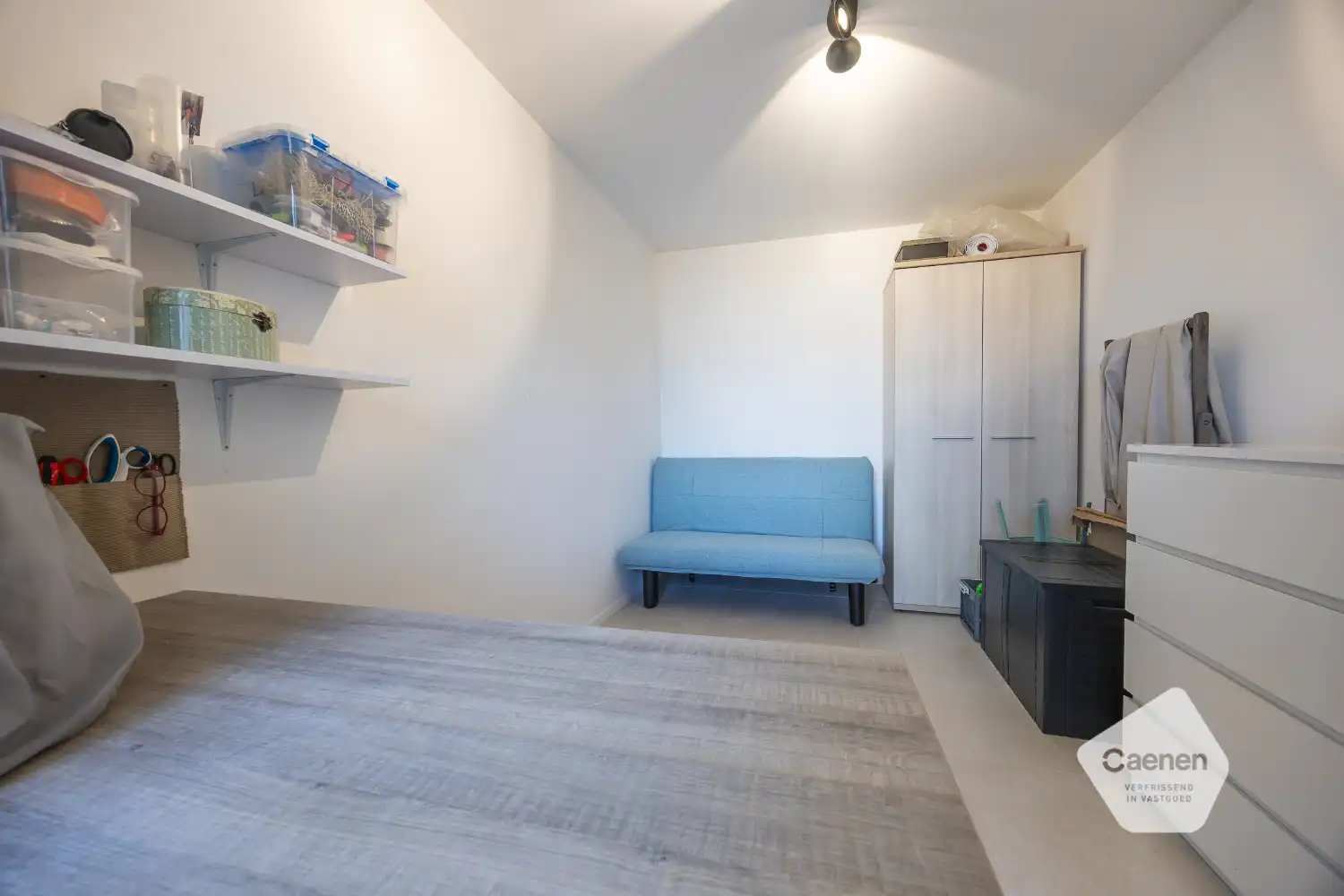 Ruim gerenoveerd drie slaapkamer appartement nabij centrum Oostende foto 25