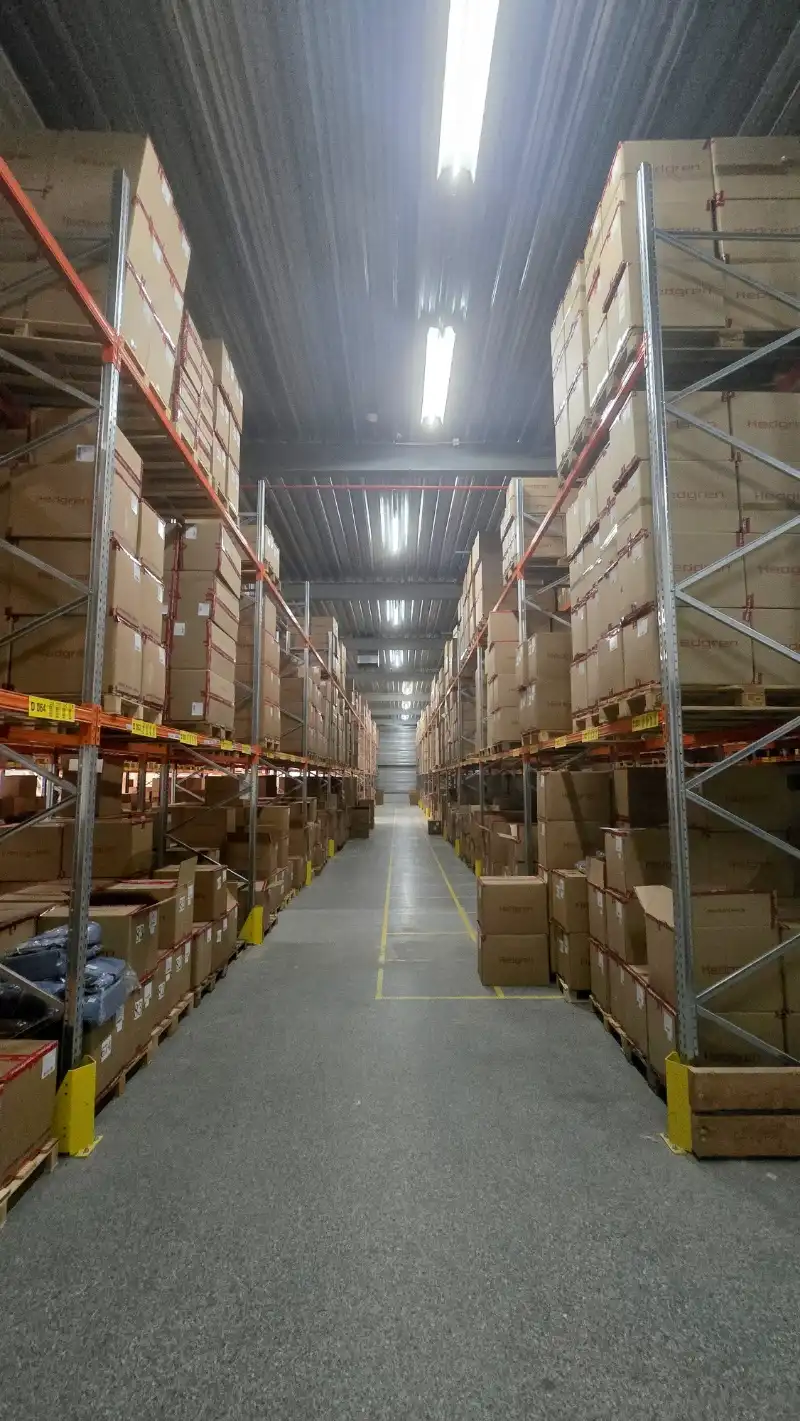 Industrieel gebouw te huur foto 4