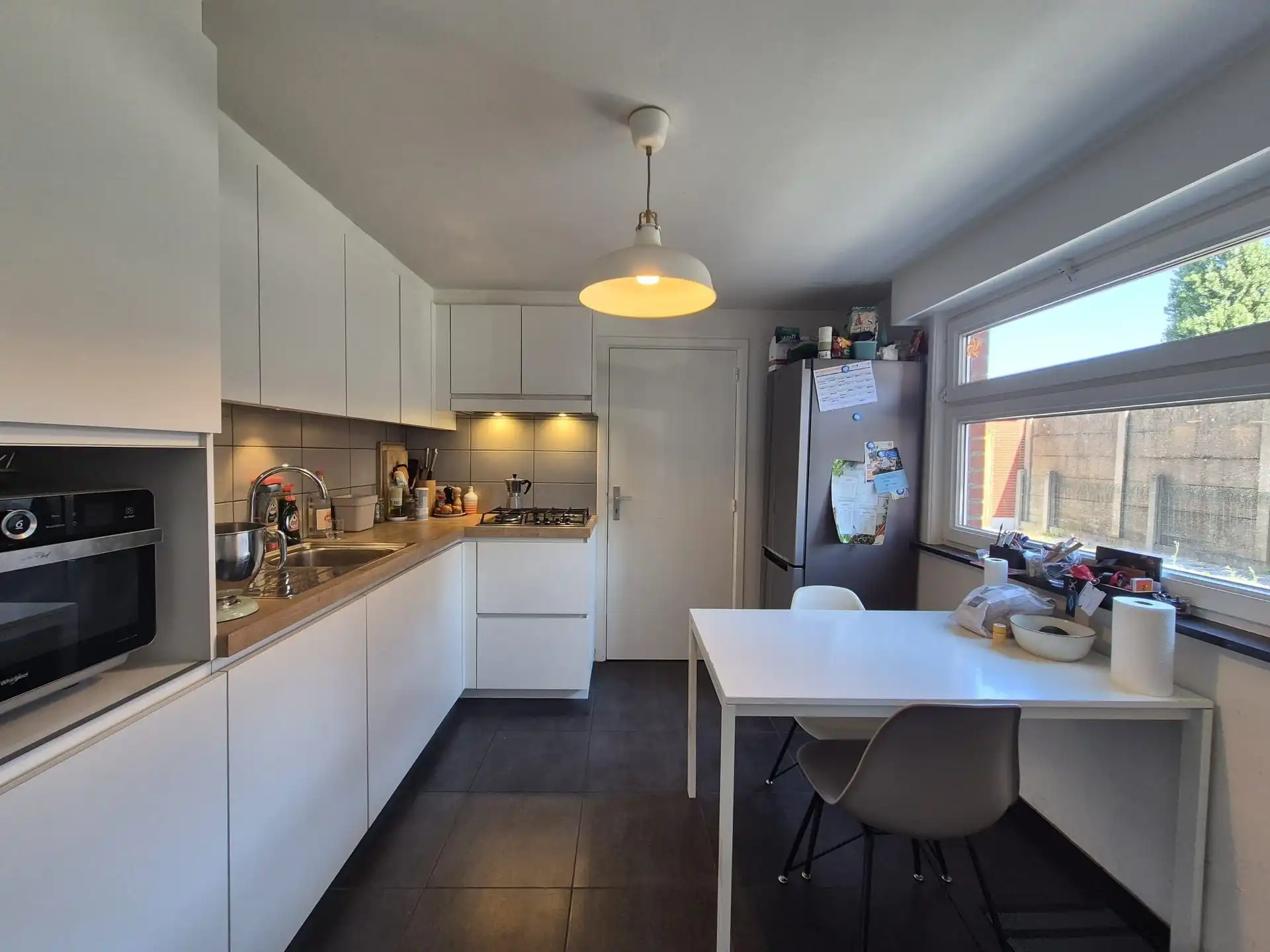 Gunstig gelegen woning met tuin en garage. foto 8
