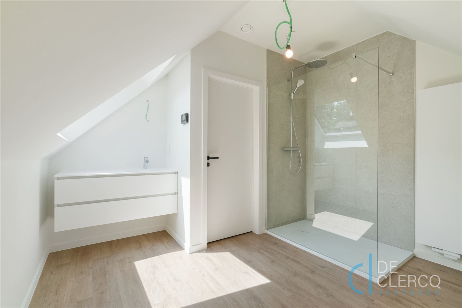 Piekfijn gerenoveerd appartement te koop, centrum Lochristi! foto 16