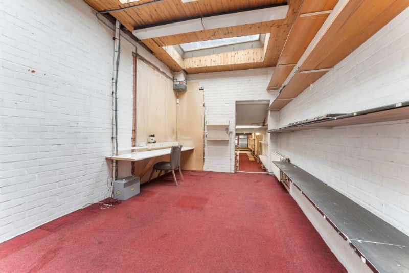 Winkelpand met woonst en tuin centrum Roeselare foto 5