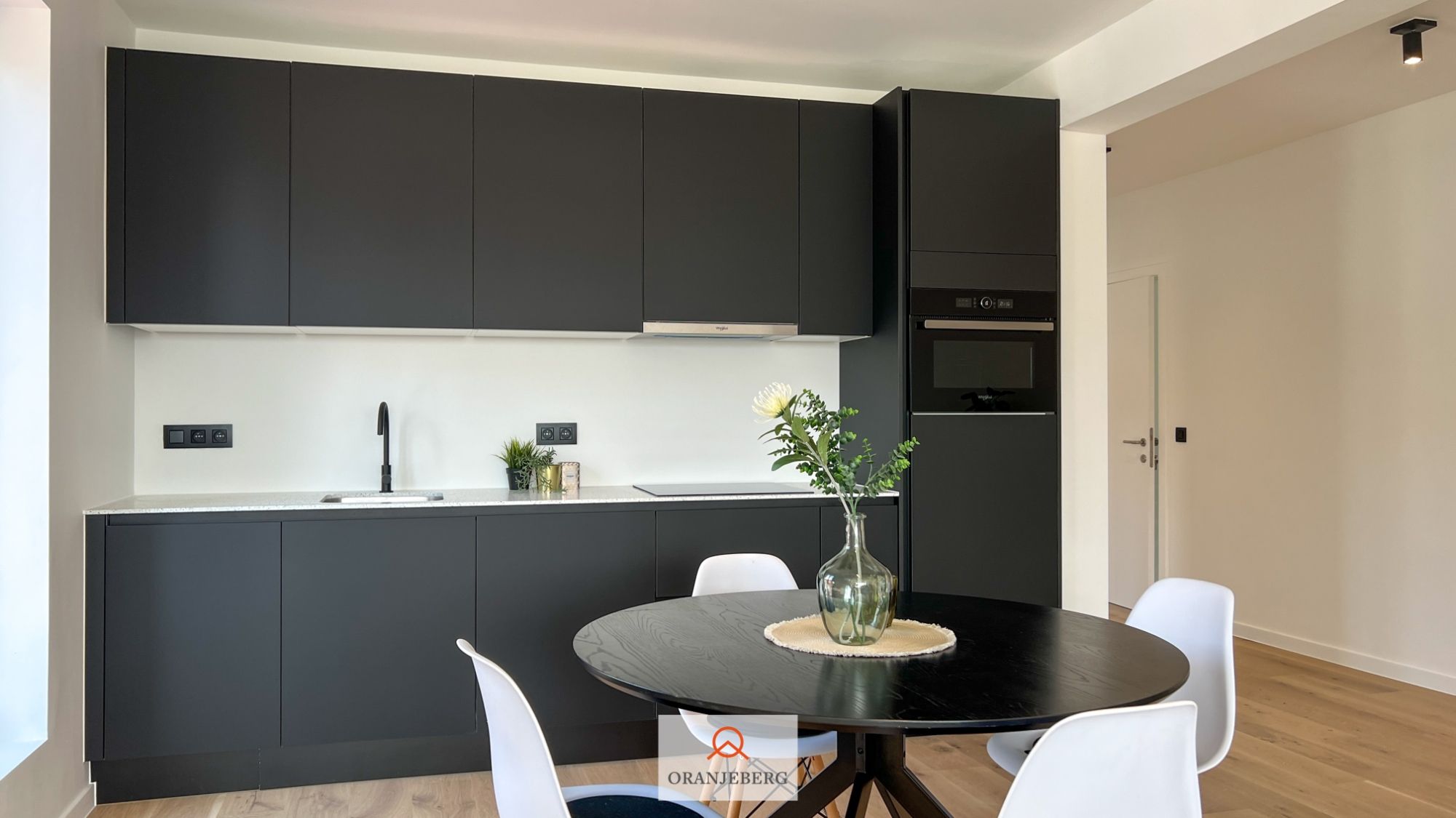 Volledig gerenoveerd lichtrijk 2 slpk appartement vlakbij UZ Gent foto 9