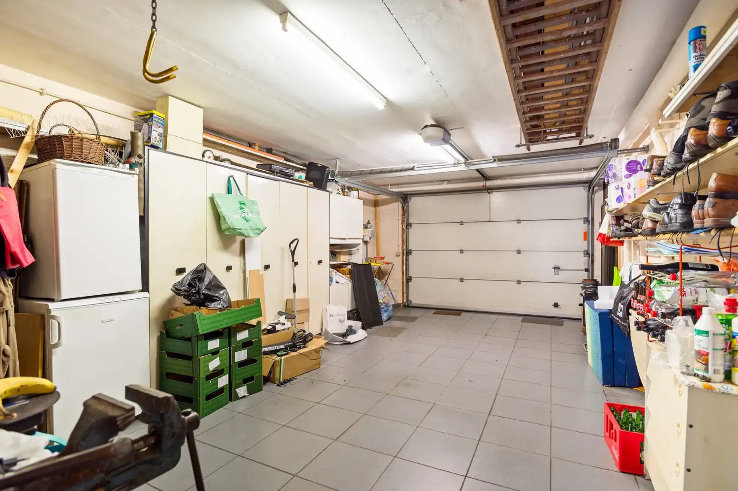 Halfopen bel-etagewoning met 3 slaapkamers, garage en zuidoostgerichte tuin foto 17