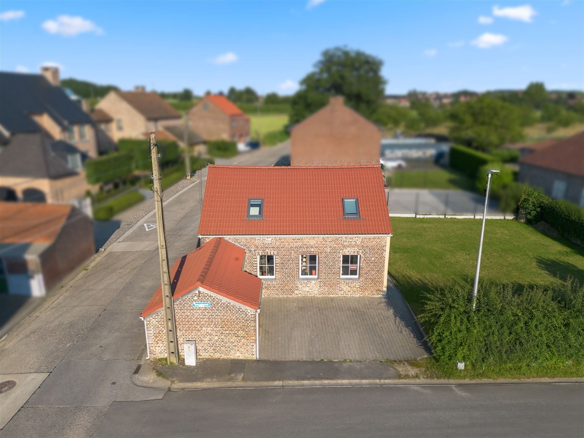 PRACHTIGE ENERGIEZUINIGE GEZINSWONING MET 3 SLKS IN HET LANDELIJKE JEUK  foto 4