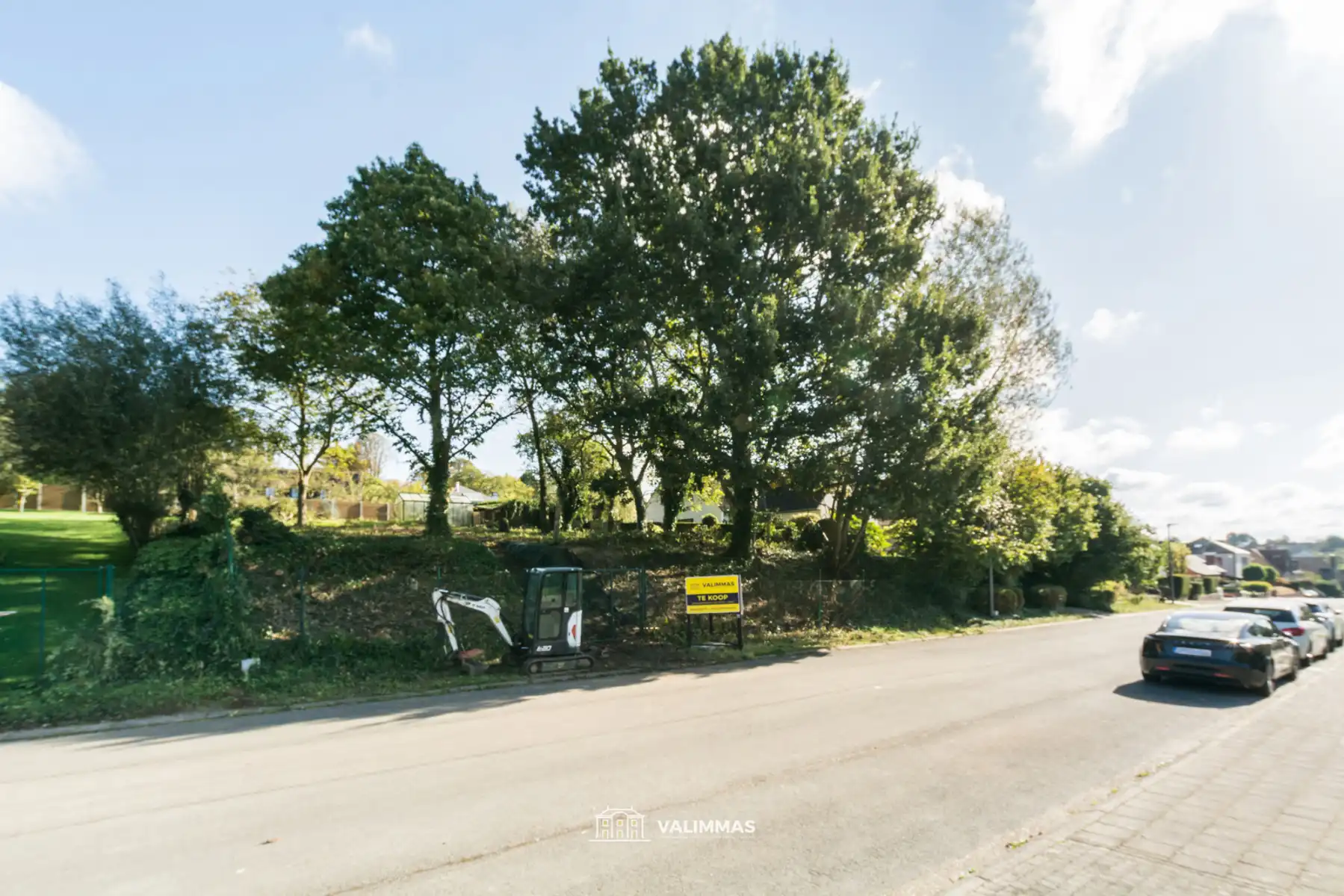 Residentieel gelegen (bouw)grond voor een driegevelwoning... foto {{pictureIndex}}