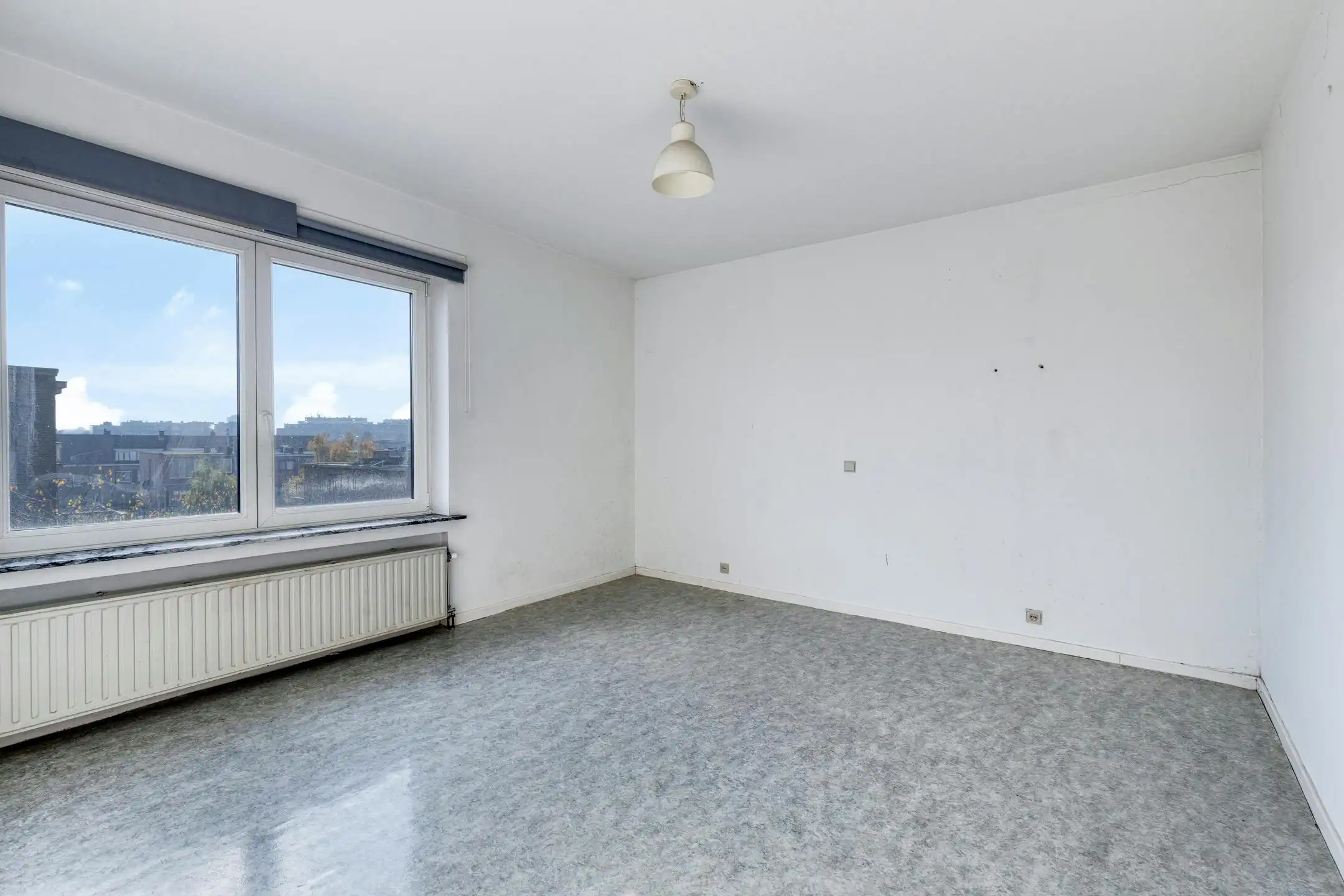 Tweeslaapkamerappartement met terras te koop in Merksem foto 11