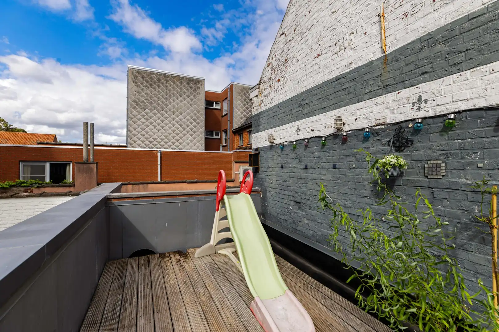 Interessante opbrengsteigendom met handelsgelijkvloers en duplexappartement in hartje Izegem foto 11
