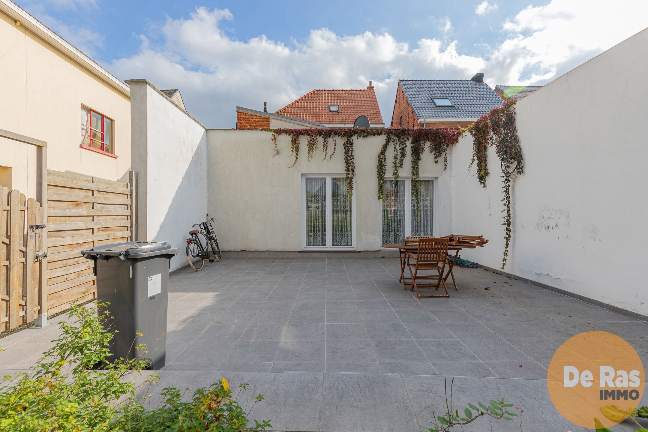 OORDEGEM - Instapklare woning met 4 kamers op goede locatie foto 25