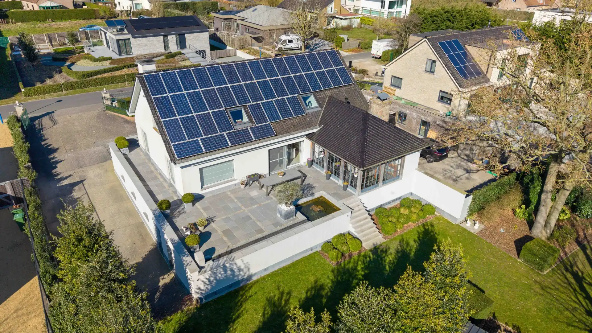 Hoofdfoto van de publicatie: Exclusieve villa in Oostduinkerke-Dorp