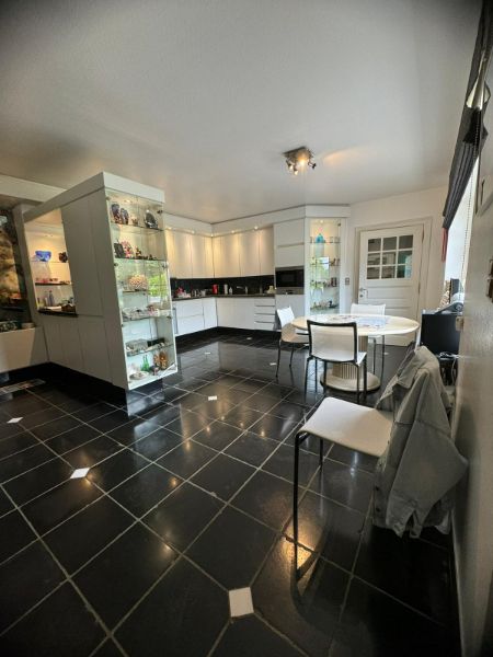 Exclusieve villa met zwembad foto 8