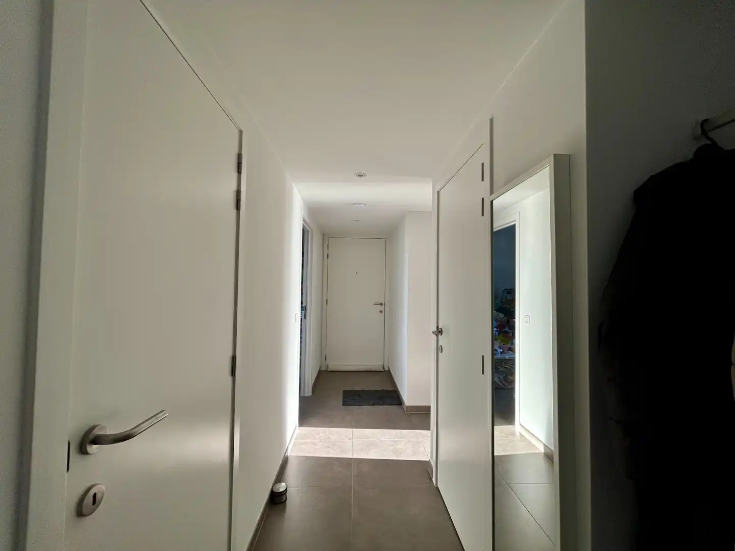 Recent twee-slaapkamerappartement op wandelafstand van centrum Meulebeke! foto 6